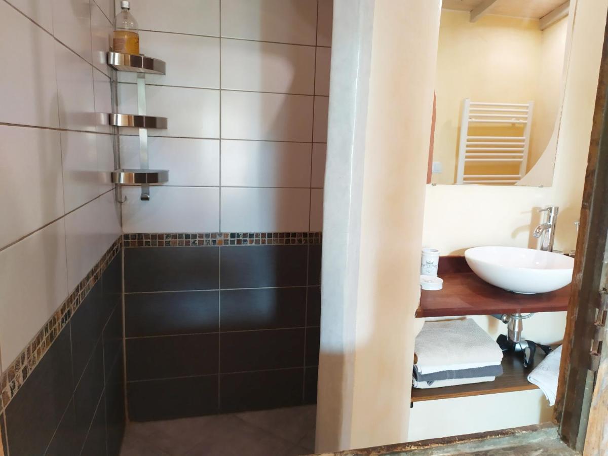 Chambre D'Hotes Face Au Lavoir Methamis Экстерьер фото