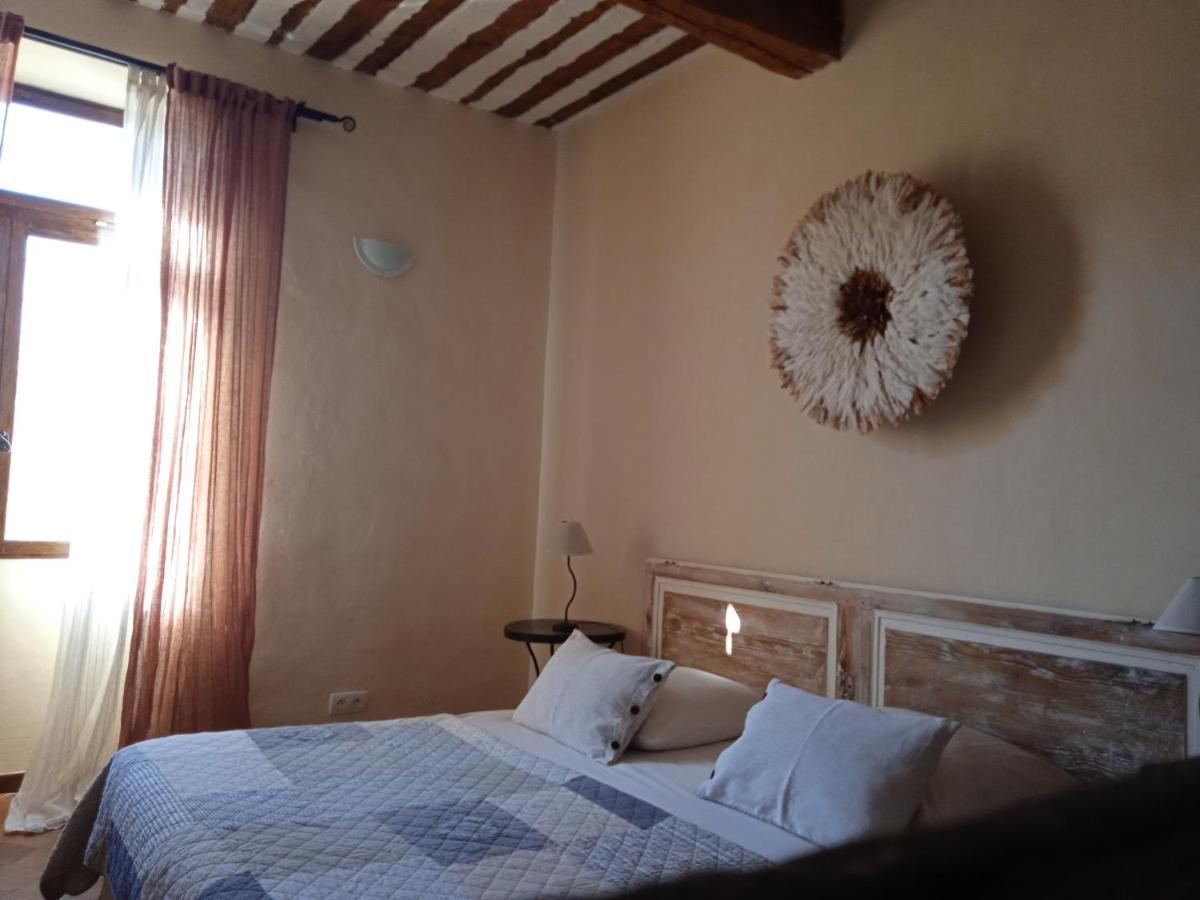 Chambre D'Hotes Face Au Lavoir Methamis Экстерьер фото