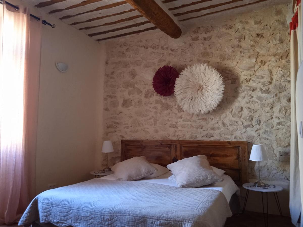 Chambre D'Hotes Face Au Lavoir Methamis Экстерьер фото