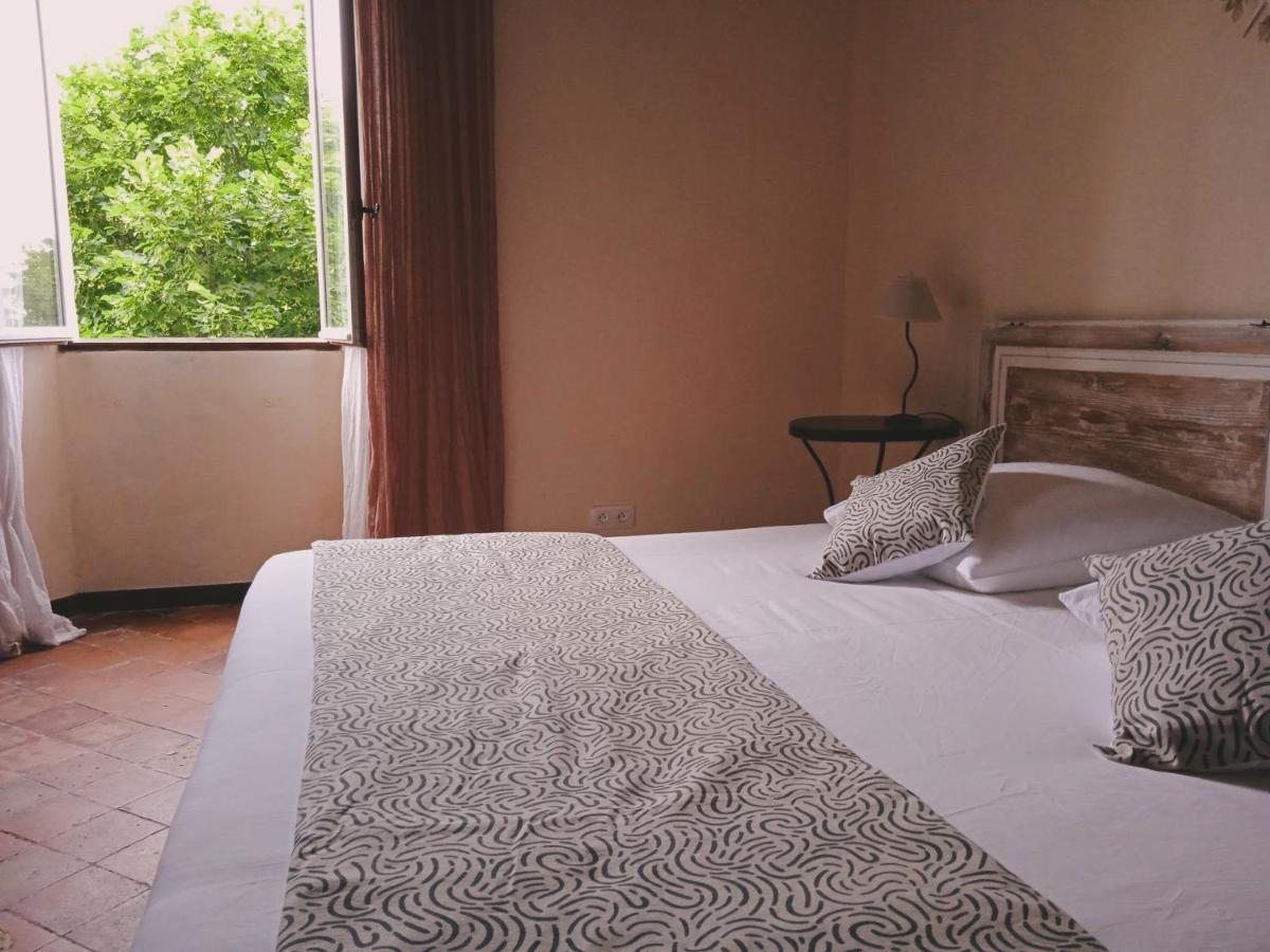 Chambre D'Hotes Face Au Lavoir Methamis Экстерьер фото
