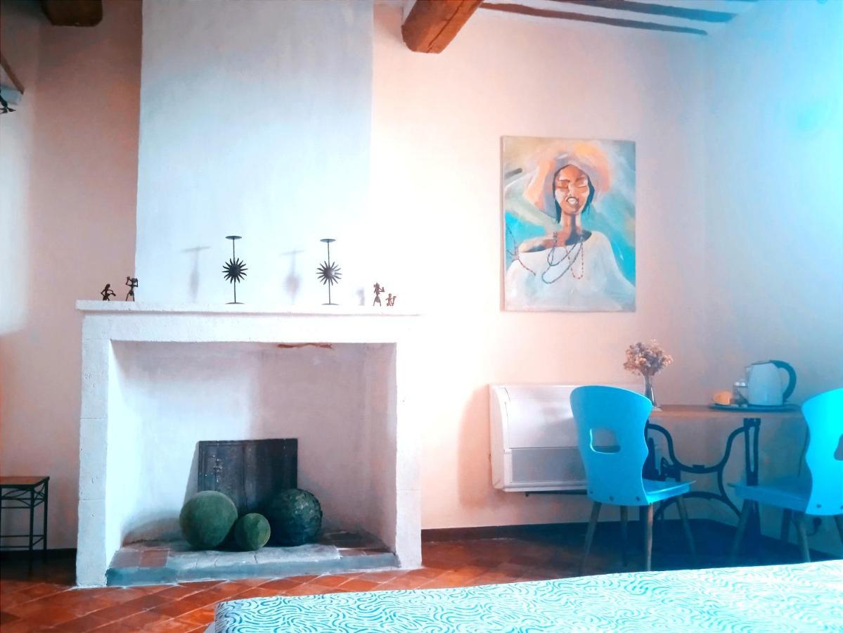 Chambre D'Hotes Face Au Lavoir Methamis Экстерьер фото
